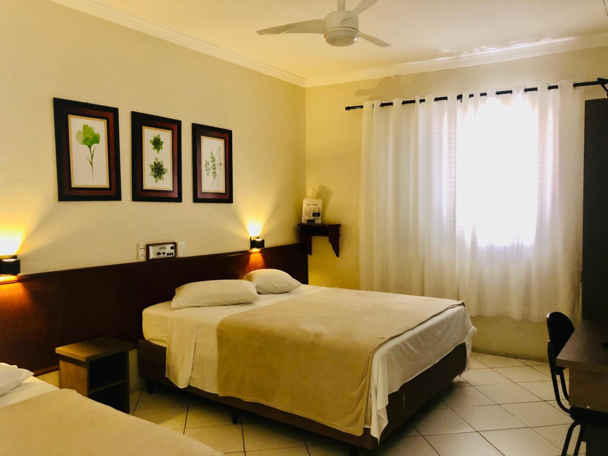 Hotel De Minas 카샴부 외부 사진