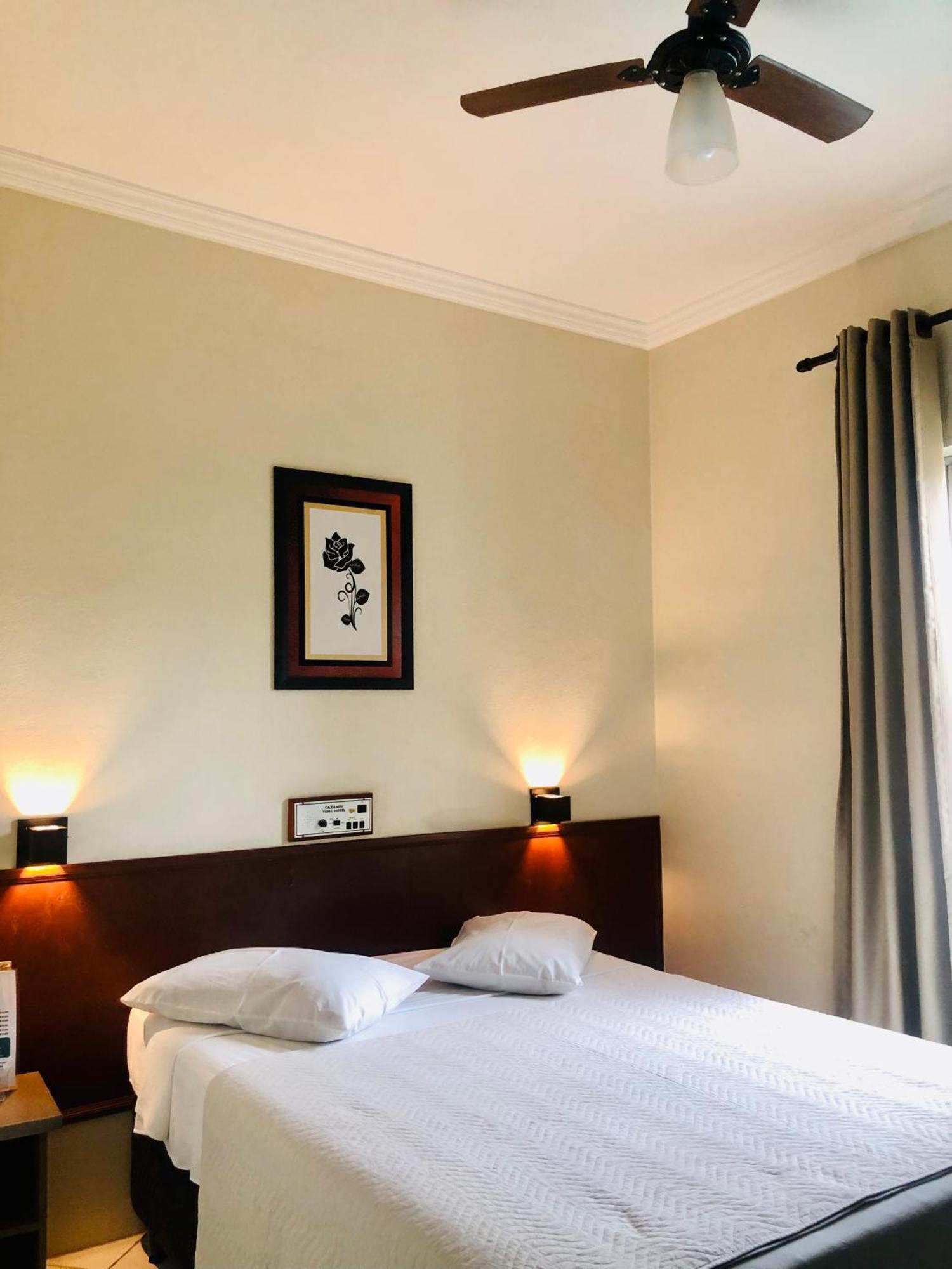Hotel De Minas 카샴부 외부 사진
