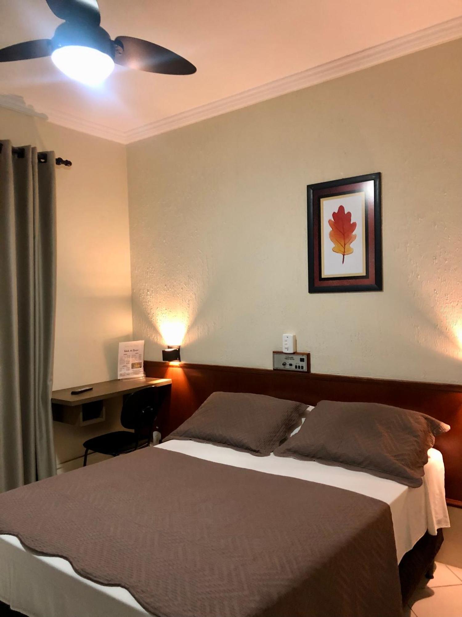 Hotel De Minas 카샴부 외부 사진